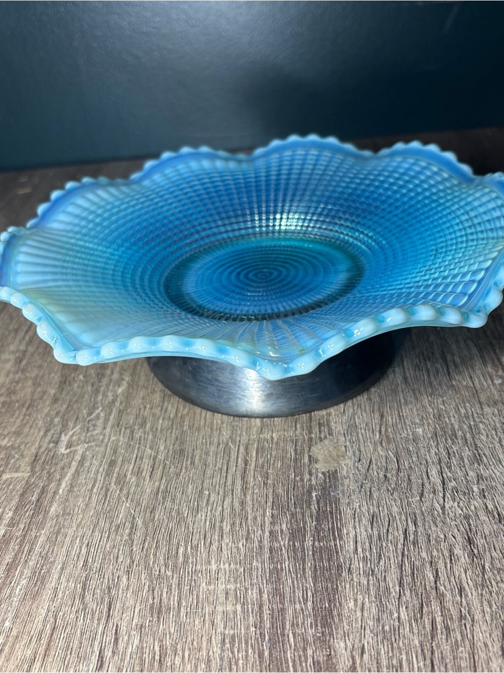 Model Flint Ribbed Spiral Blue Opalescent Round Bowl Crimped Rim 9”